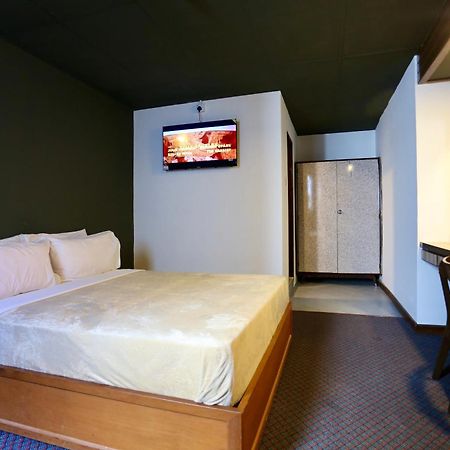 Fata Hotel By Project Borneo Kuching Esterno foto
