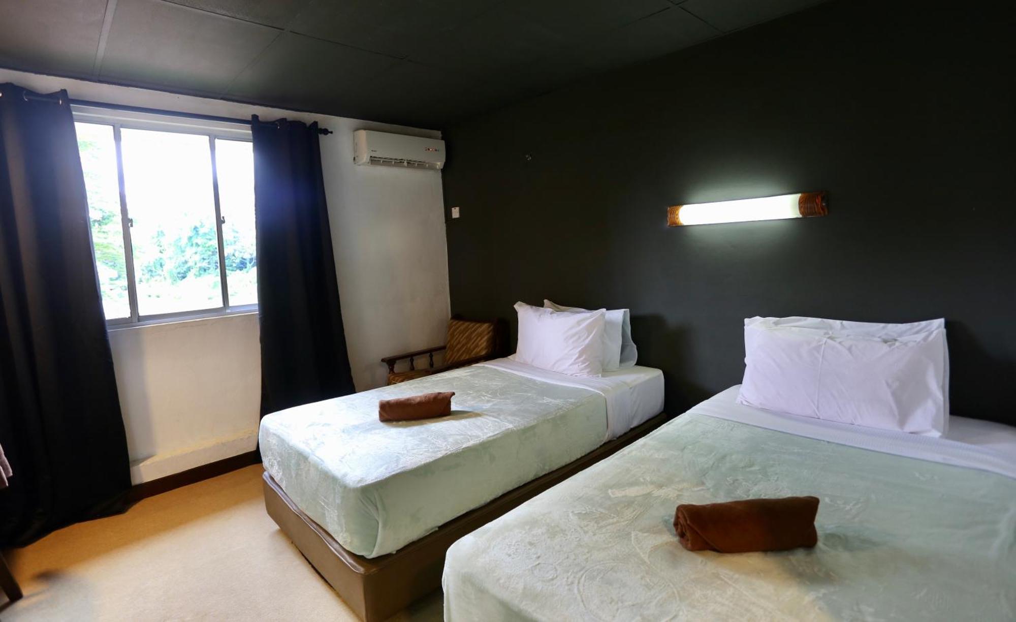 Fata Hotel By Project Borneo Kuching Esterno foto